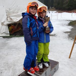 Mass Image Compressor Compressed this image. https://sourceforge.net/projects/icompress/ with Quality:80