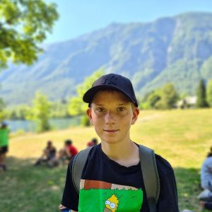 Mass Image Compressor Compressed this image. https://sourceforge.net/projects/icompress/ with Quality:80
