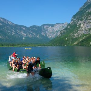 Mass Image Compressor Compressed this image. https://sourceforge.net/projects/icompress/ with Quality:80