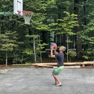 Mass Image Compressor Compressed this image. https://sourceforge.net/projects/icompress/ with Quality:80